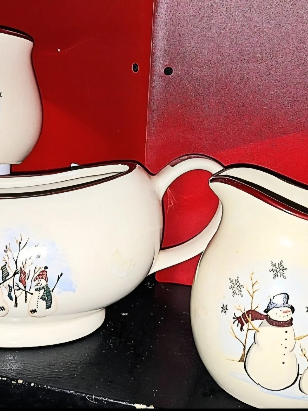 Cream Snowman Creamer And Gravy Boat w/Bonus